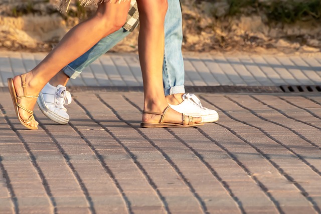 15-minutowy spacer pomaga ograniczy ilo przeksek [fot. Birgit from Pixabay]