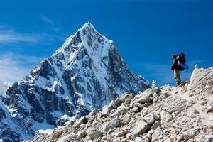 80-latek chce si wspi na Mount Everest [© Daniel Prudek - Fotolia.com]