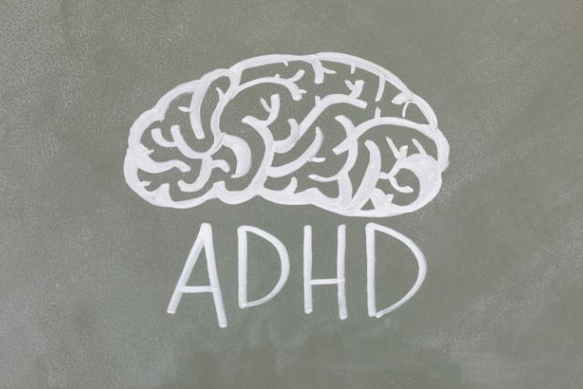 ADHD u dorosych - czsto czy si ze zbieractwem [fot. collage Senior.pl / Canva]