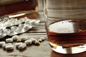 Alkohol i leki przeciwblowe - ich czenie „zabierze” ci oddech [© WoGi - Fotolia.com]