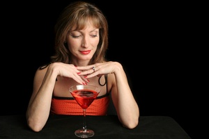 Alkohol (nawet w umiarkowanych ilociach) sprzyja nowotworowi piersi [© Lisa F. Young - Fotolia.com]