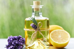 Aromaterapia dla zdrowia i dla przyjemnoci [© Hetizia - Fotolia.com]