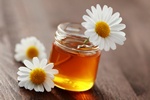 Aromaterapia: olejek rumianku rzymskiego na bl i bezsenno [© matka_Wariatka - Fotolia.com]