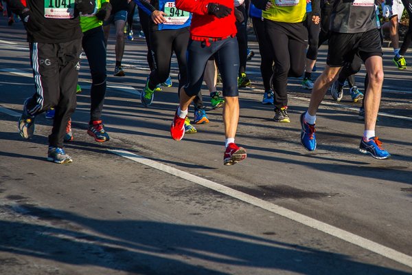 Bieganie w maratonach powstrzymuje starzenie si [fot.  Th G z Pixabay]