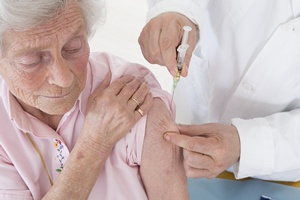 Coroczne szczepionki przeciw grypie polecane seniorom  [© JPC-PROD - Fotolia.com]