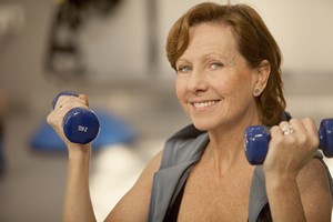wiczenia pomagaj na objawy menopauzy  [© brainsil - Fotolia.com]