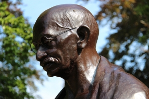 Czego ucz nas giganci historii - Mahatma Gandhi i jego yciowe lekcje [Fot. DELAVOGE - Fotolia.com]