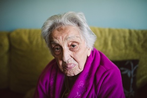 Dlaczego starsze kobiety s mniej zdrowe ni starsi mczyni [© ramonespelt - Fotolia.com]