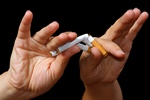 Gdy zdrowie idzie z dymem: jak rzuci palenie? [© Boris Bulychev - Fotolia.com]
