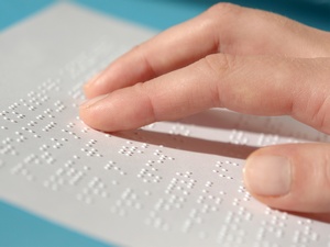 Halina Kuropatnicka-Salamon o literaturze i jzyku Braille’a i esperanto dla wrocawskich seniorw [© Roman Milert - Fotolia.com]