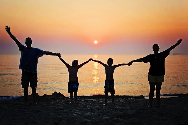 Ilo i jako rodzinnych relacji przekada si na ryzyko mierci  [fot. Jill Wellington from Pixabay]