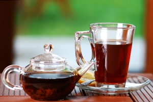 Jak parzy herbat, by smak naparu by najlepszy [Fot. Justyna Kaminska - Fotolia.com]