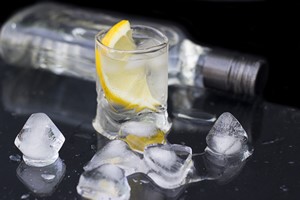 Jak schodzi alkohol? Jaka temperatura dla jakiego trunku? [© Alvintus - Fotolia.com]
