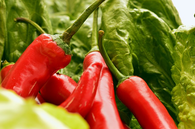 Jedz papryczki chili - tak zwikszysz swoje szanse na dugie ycie  [fot. Peggy Choucair from Pixabay]