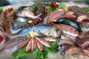 Jedz wicej ryb. Dostarczysz sobie jod i zadbasz o tarczyc [© ChiccoDodiFC - Fotolia.com]