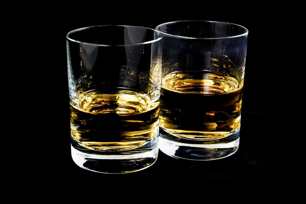Ju niewielkie dawki alkoholu mog grozi rakiem [fot. Michal Jarmoluk z Pixabay]