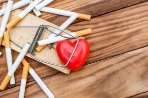 Kardiolodzy alarmuj: palenie niszczy serce [Fot. igorkol_ter - Fotolia.com]