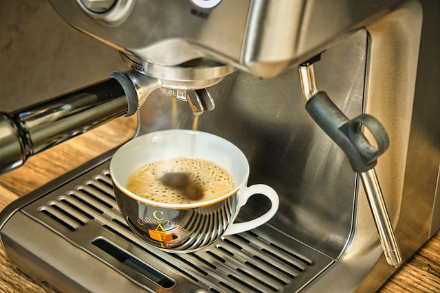 Kawa chroni przed przedwczesn mierci [fot. Jens Zieschank from Pixabay]