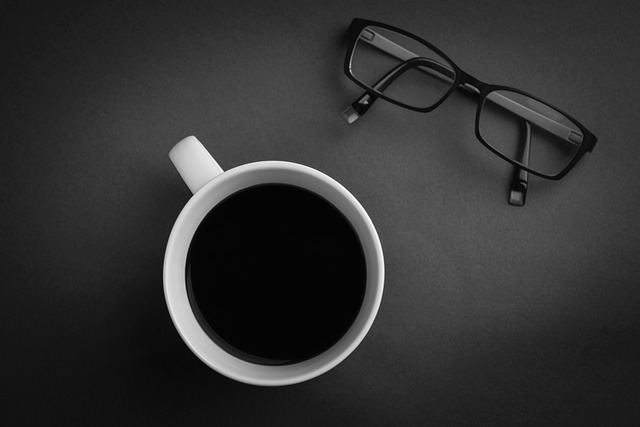 Kawa niepolecana przy powanym nadcinieniu [fot. Foundry Co from Pixabay]