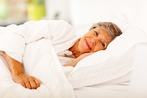 Korzyci ze snu dla zdrowia seniora. Pi powodw, dla ktrych warto si wysypia [© michaeljung - Fotolia.com]