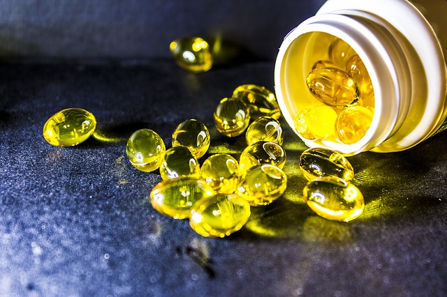 Kwasy omega-3 ochroni naczynia przed miadyc [fot. Ewa Urban from Pixabay]