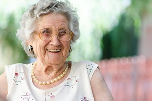 Laura Carstensen w TED Talk: dlaczego starsi ludzie s szczliwsi [© Hunor Kristo - Fotolia.com]