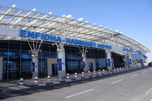 Lotniska wiata: tunezyjska Enfidha - nowoczesno w afrykaskim wydaniu  [fot. JEN]
