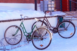 Na przekr zej pogodzie. Mity o jedzie na rowerze zim [Fot. R.Babakin - Fotolia.com]