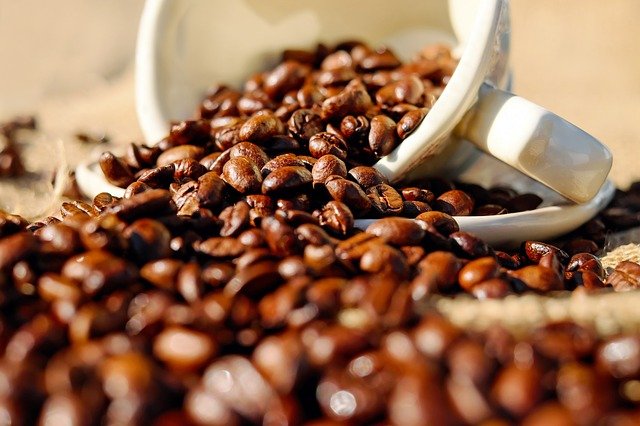 Nadmiar kawy (niefiltrowanej) szkodzi zdrowiu serca: nowe badania [fot. Couleur from Pixabay]