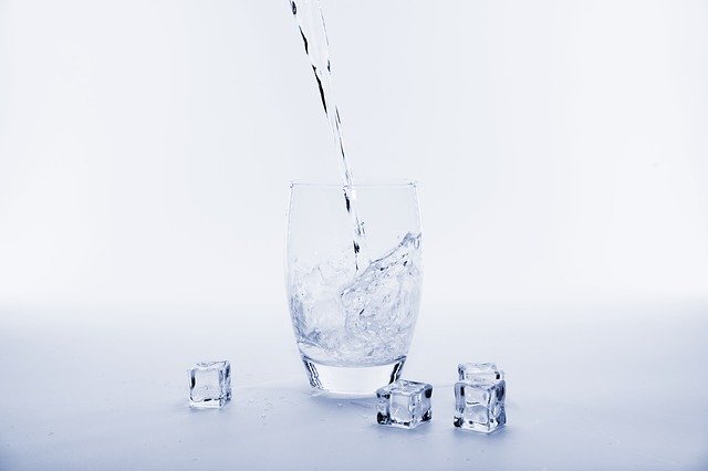 Niedobr wody w organizmie osabia zdolnoci poznawcze kobiet [fot. Bruno /Germany from Pixabay]
