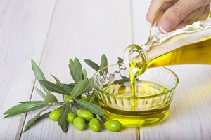 Oliwa z oliwek chroni przed rakiem piersi [© Angel Simon - Fotolia.com]