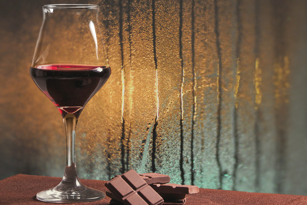 Oto, jak wino i czekolada mog przeciwdziaa starzeniu si [Fot. patronestaff - Fotolia.com]