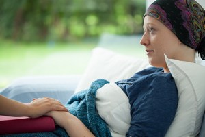 Rak piersi na wiecie: ronie liczba zachorowa i przed, i po menopauzie [© Photographee.eu - Fotolia.com]