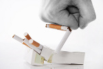 Rzucanie palenia - jak zmniejszy uciliwo wychodzenia z naogu [© Oleksandra Voinova - Fotolia.com]