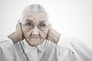 Seniorzy niedowidz lub niedosysz - zaburzenia sensoryczne s powszechne [© giorgiomtb - Fotolia.com]