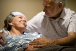 Sprawujesz opiek nad kim starszym lub schorowanym? Oto lista rzeczy „zabronionych” [© CandyBox Images - Fotolia.com]