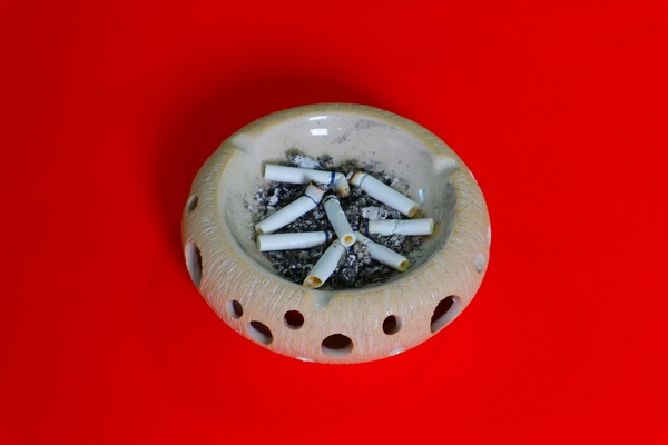 Strategia antynikotynowa - nie ogldaj reklam papierosw  [fot. Yunus Ozyıgıt z Pixabay]