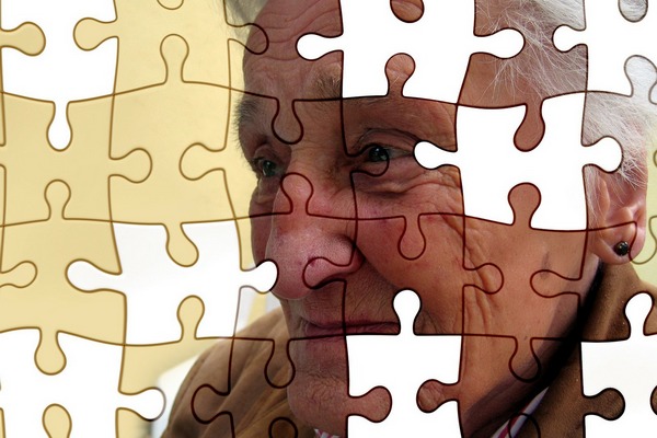 wiatowy Dzie Choroby Alzheimera - co par sekund nowy przypadek choroby [fot.  Gerd Altmann z Pixabay]