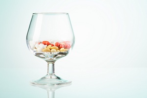 Tabletka na alkoholizm?  [© Sergey Novikov - Fotolia.com]