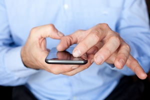 UKE ostrzega - uwaga na kosztowne SMS-y [© berc - Fotolia.com]