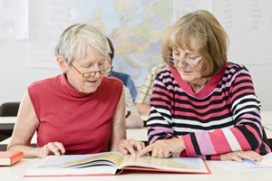 Wyzwania intelektualne w starszym wieku chroni przed demencj [© Claudia Paulussen - Fotolia.com]