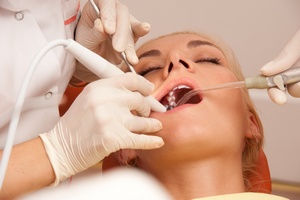 Z okazji Dnia Dentysty z mu... wizyt [© Nejron Photo - Fotolia.com]