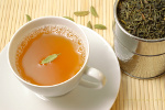 Zielona herbata obnia zy cholesterol [© elypse - Fotolia.com]