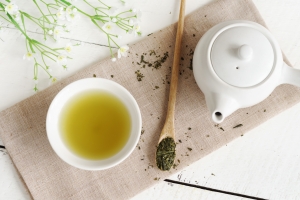 Zielona herbata pomaga nadwraliwym zbom [Fot. Kittiphan - Fotolia.com]